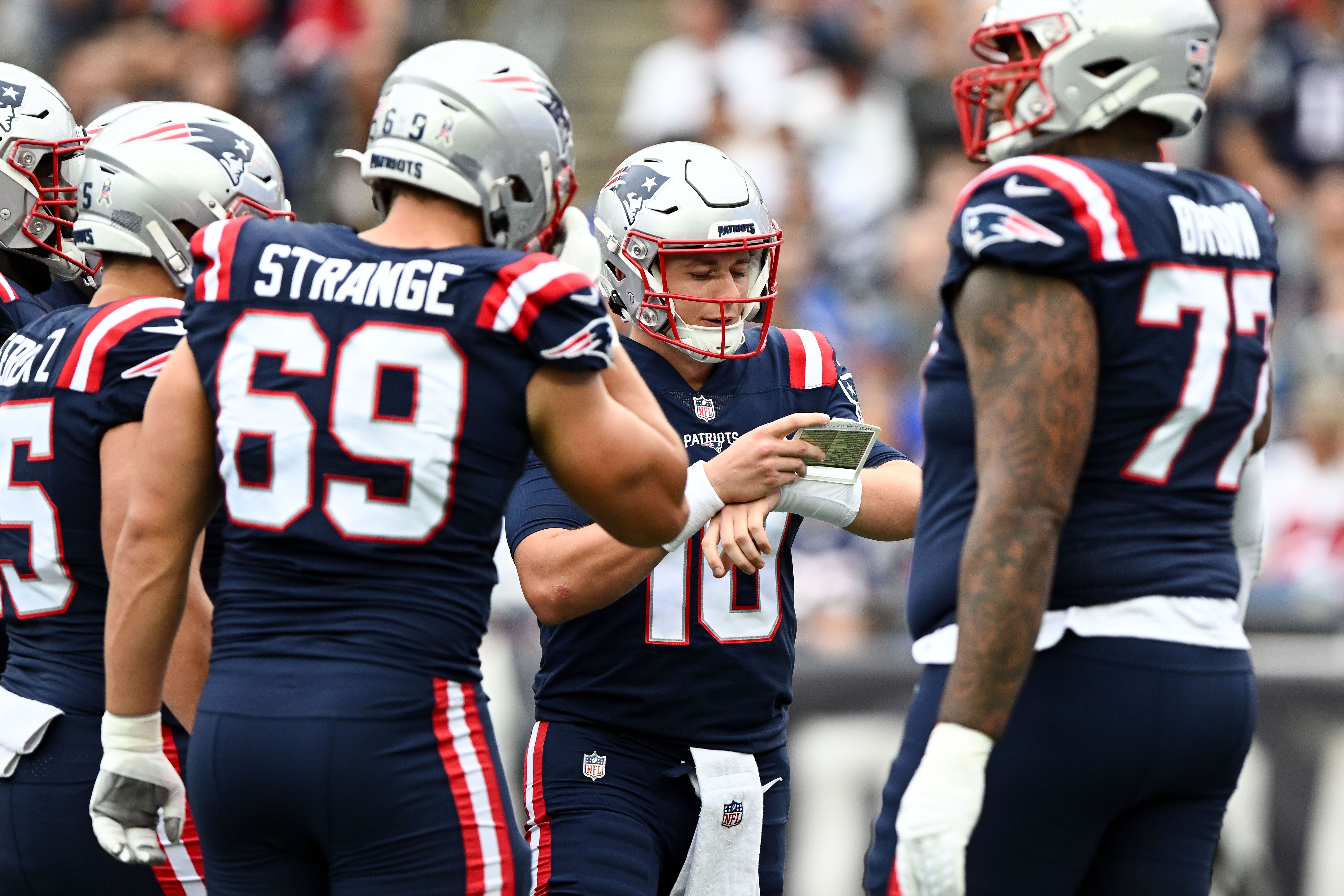 New England Patriots Defense, Special Teams Spark 13-0 Halftime Lead Over Indianapolis Colts - Sports Illustrated New England Patriots News, Analysis and More - Vimarsana News