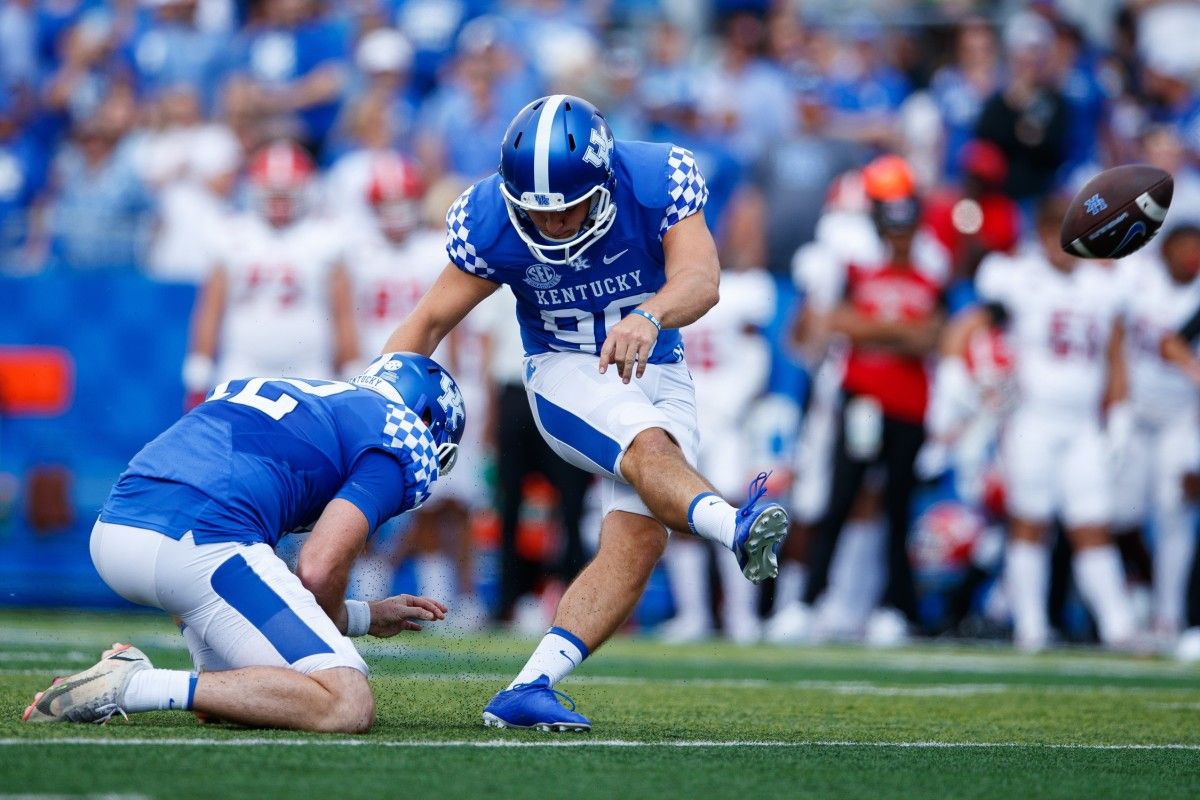 Stoops Remains Confident in Matt Ruffolo, Kentucky's Special Teams - Vimarsana News