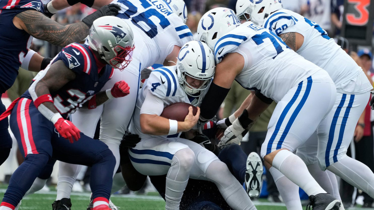 Sam Ehlinger Indianapolis Colts sacked by New England Patriots