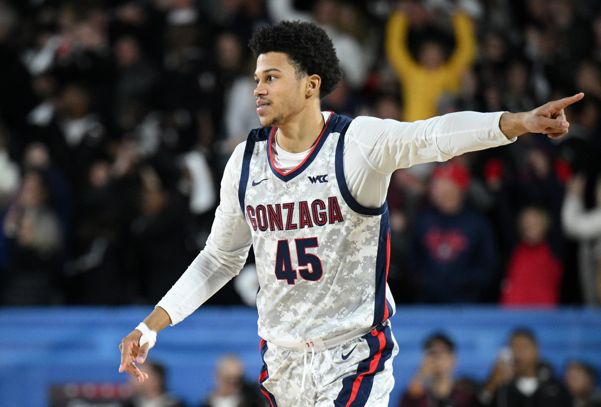 Look: Gonzaga men's basketball wears Nike N7 uniforms in season