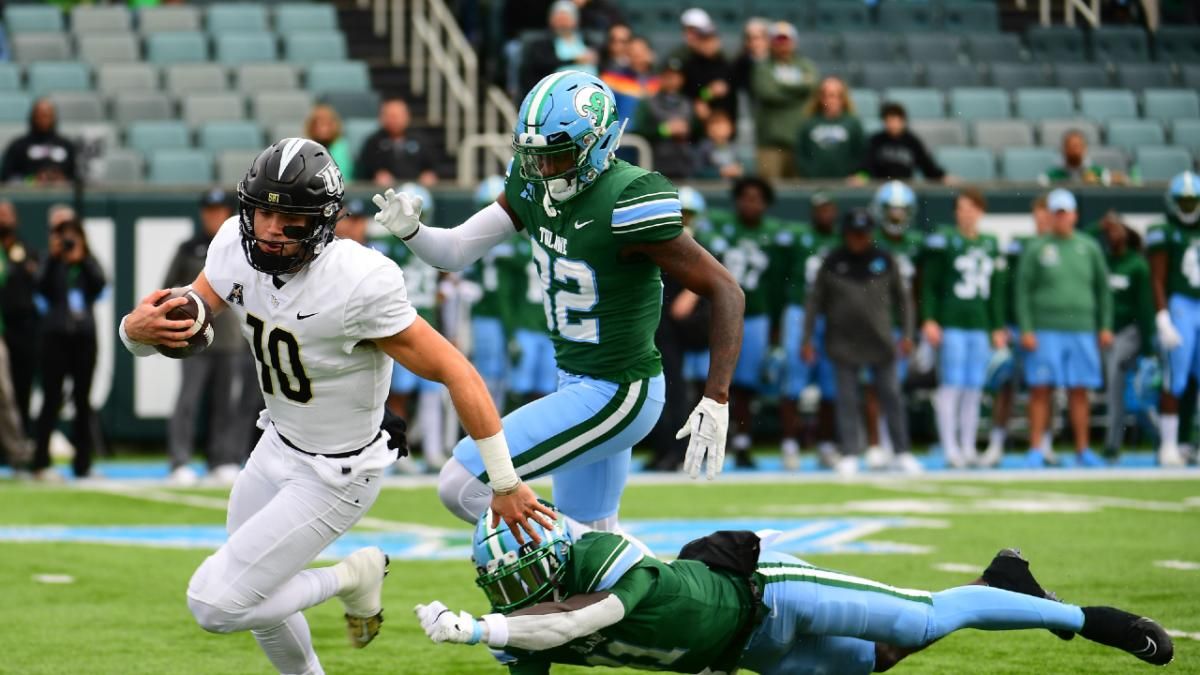UCF Knights Quarterback John Rhys Plumlee - Tulane Green Wave