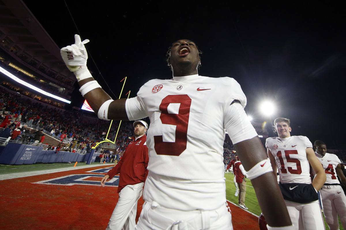 Three Alabama Football Players Named Sporting News All-Americans