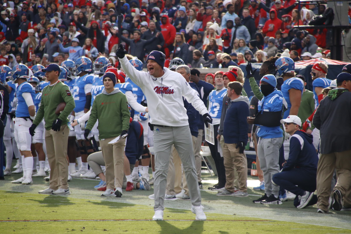 Lane Kiffin Ole Miss vs Alabama yelling