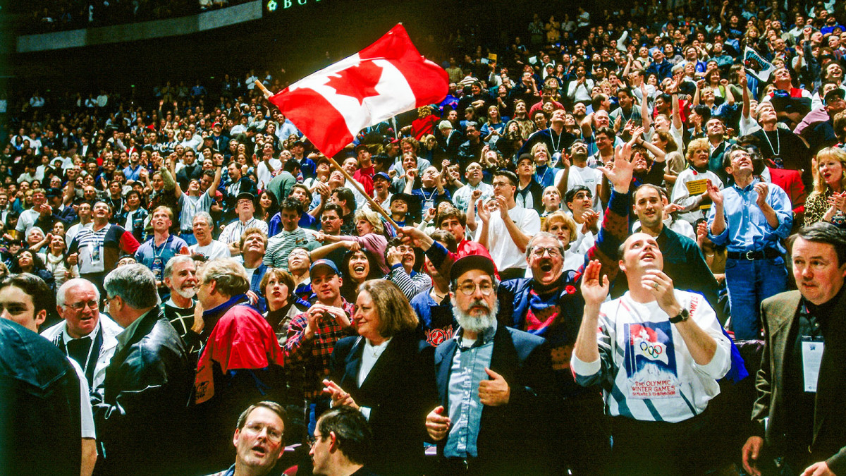 While fans in Memphis are buzzing about the Grizzlies, the franchise’s relocation in 2001 has left a void in Vancouver.