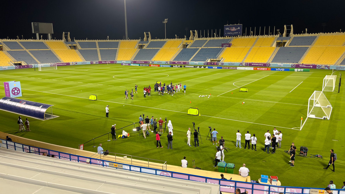 USMNT players host an event with migrant workers in Qatar