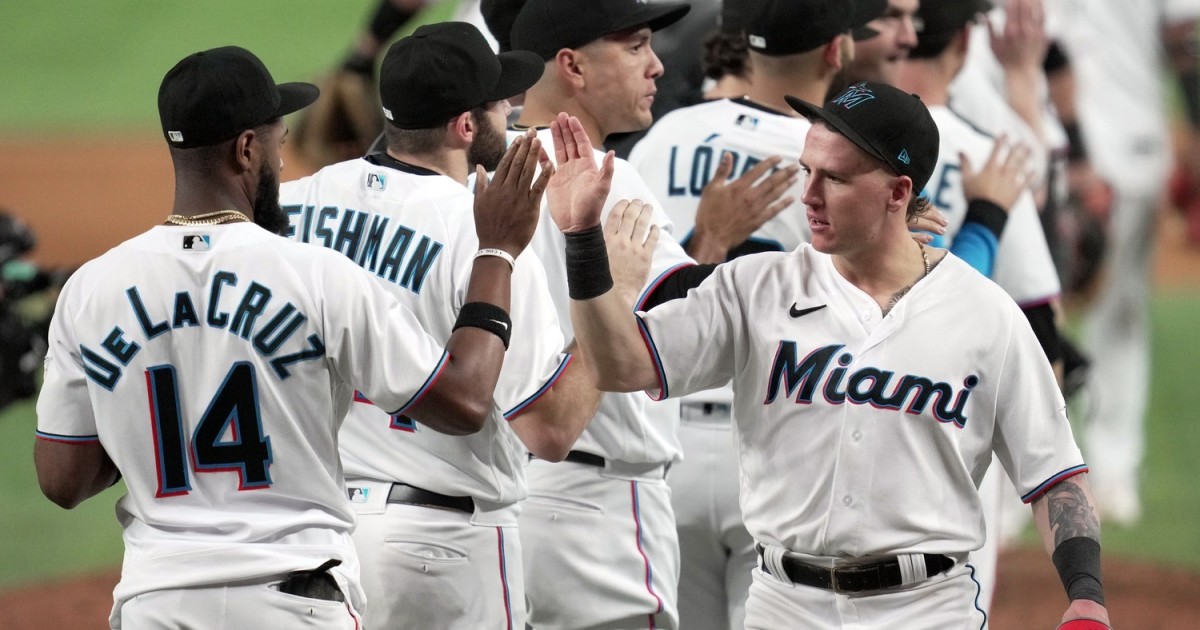 Miami Marlins Set 40-Man Roster, Protect Minor League Players from Rule 5  Draft - Fastball