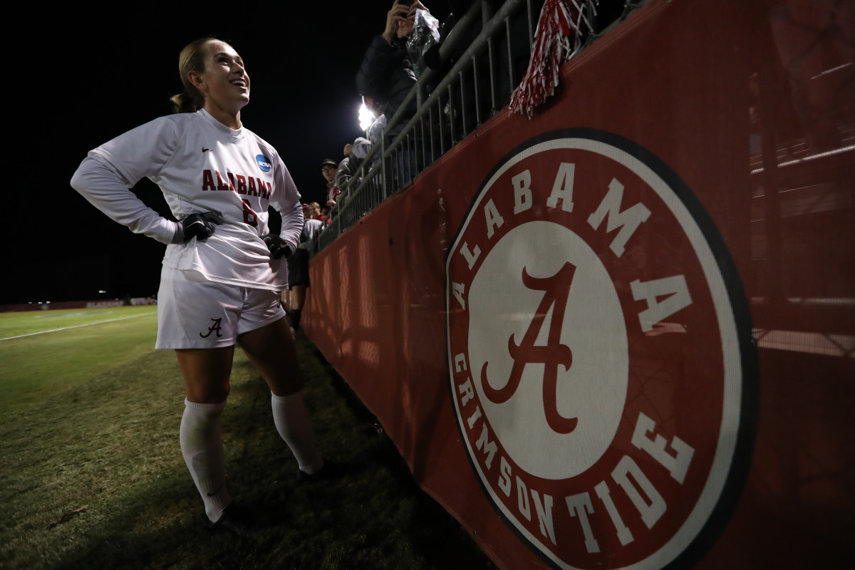 Alabama Soccer’s Support Comes from the Past, Present, and Future
