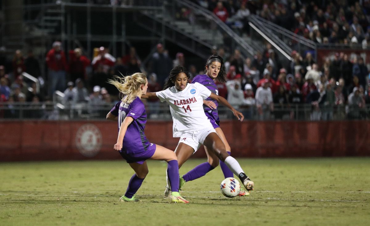 A Win Is A Win For Alabama Soccer, Even If It Isn't Pretty - Vimarsana News