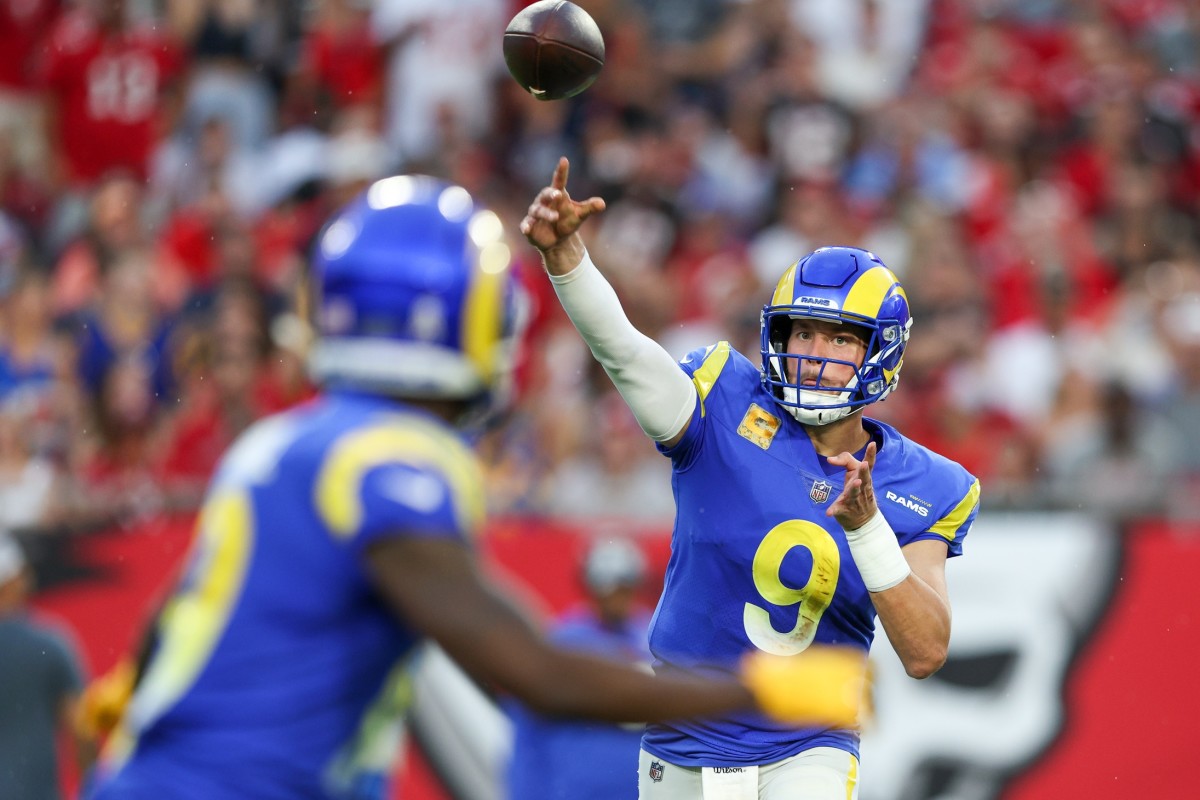 Los Angeles Rams quarterback Matthew Stafford (9) throws a pass against the Tampa Bay Buccaneers. Mandatory Credit: Nathan Ray Seebeck-USA TODAY Sports