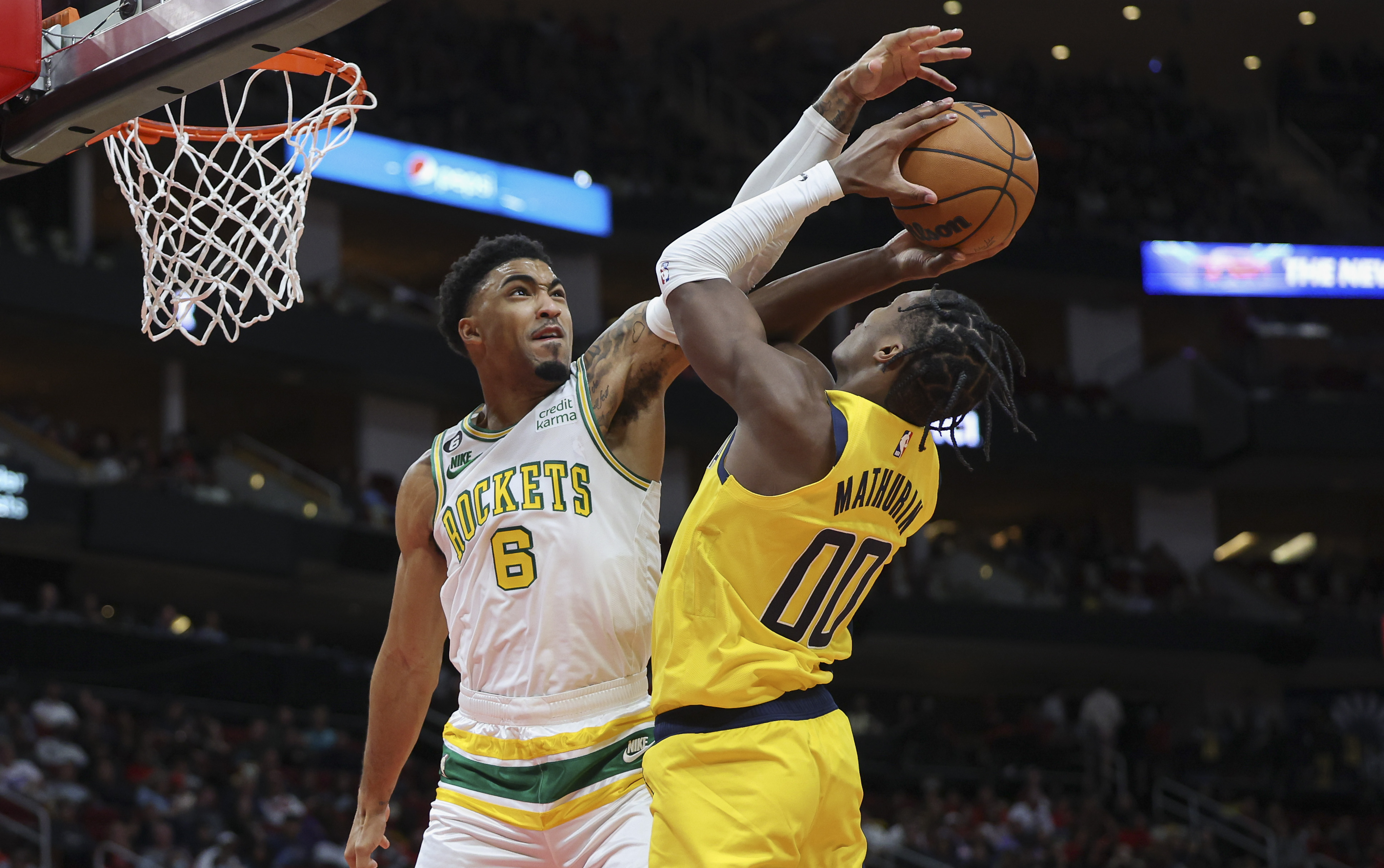 Indiana Pacers overcome 20-point deficit to beat Rockets in Houston