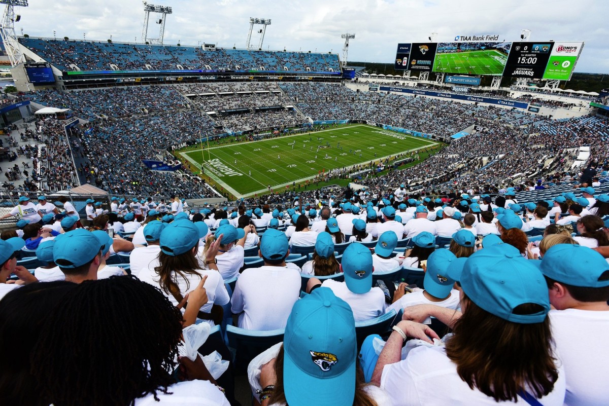 Jacksonville Jaguars Stadium Concessions Cited For Dozens of Violations