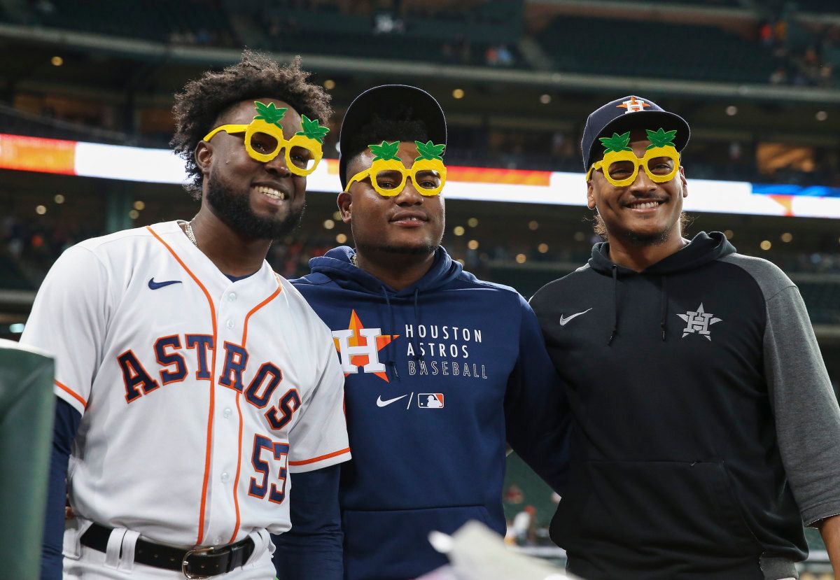 Houston Astros Pitchers Visit Prospects in Dominican Republic - Sports Illustrated Inside The Astros - Vimarsana News