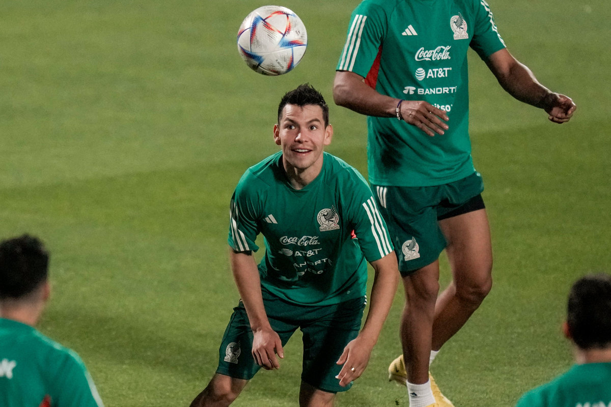 Mexico star Hirving Lozano leads El Tri at the World Cup