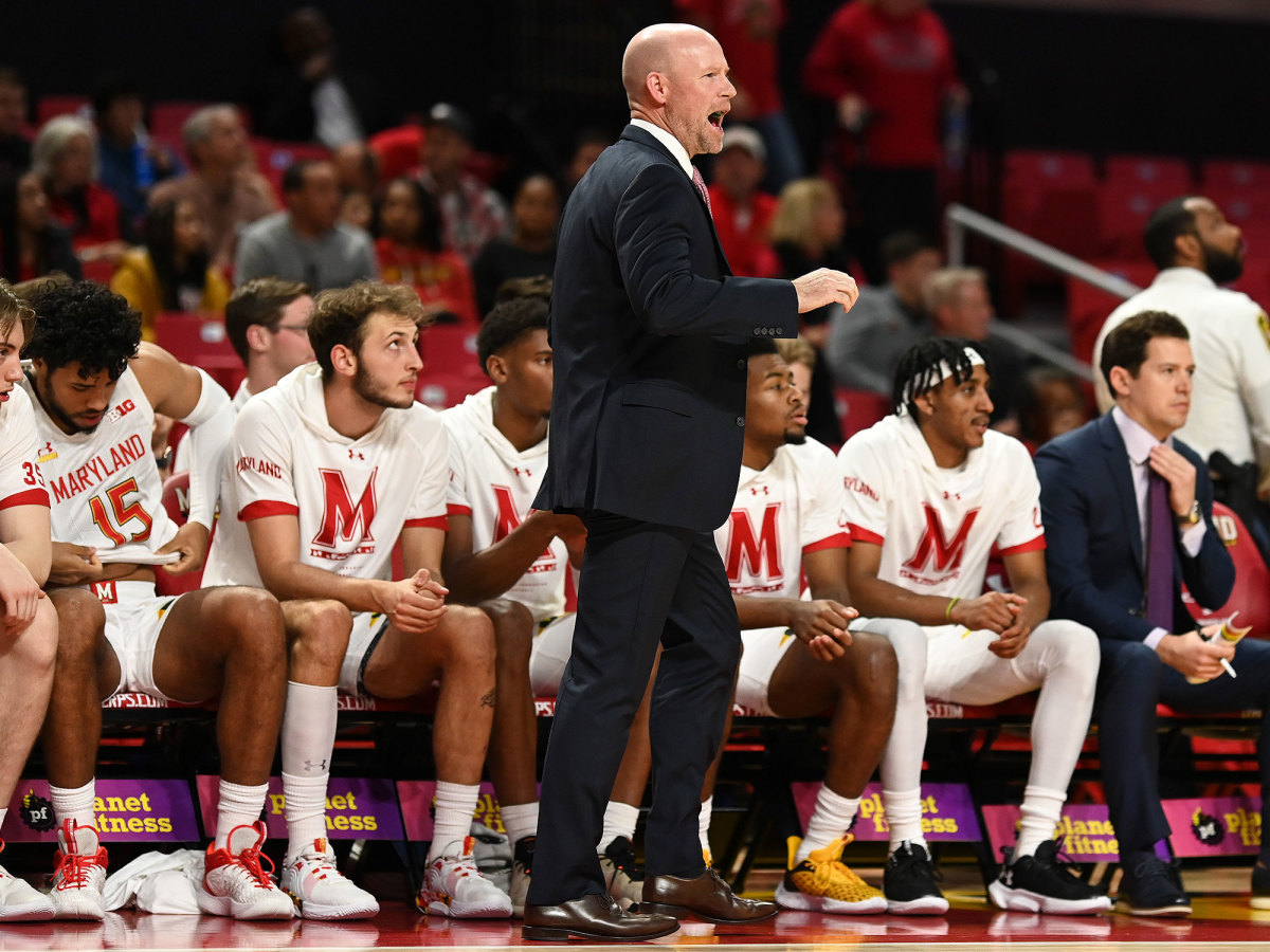 Maryland coach Kevin Willard shouts instructions
