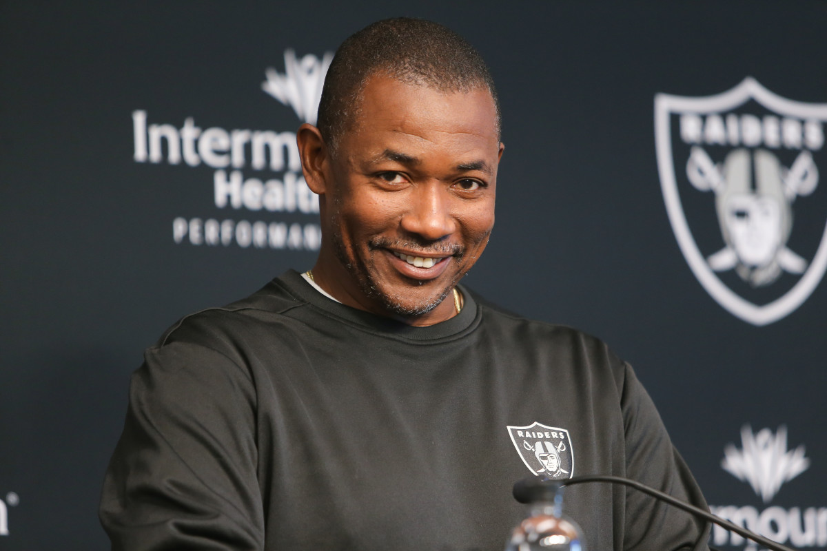 Las Vegas Raiders DC Patrick Graham week 12 update - Sports Illustrated Las Vegas Raiders News