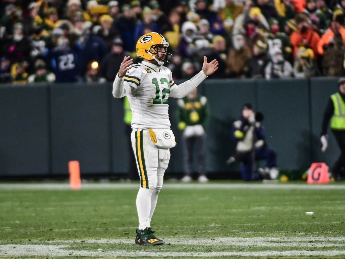 Sunday night's game against the Eagles could be the last chance for Aaron Rodgers and the Packers to save their season.