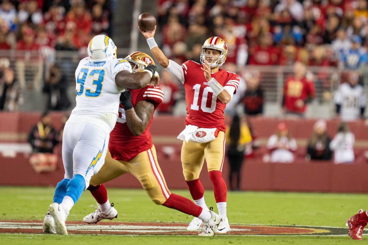 San Francisco 49ers quarterback Jimmy Garoppolo (10) passes against the Los Angeles Chargers. Mandatory Credit: Kyle Terada-USA TODAY Sports