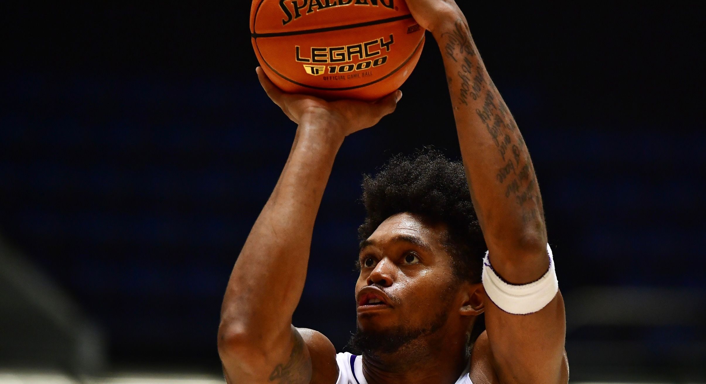 Huskies Avoid Disaster, Rally from 15 Down to Beat Cal Poly - Sports ...