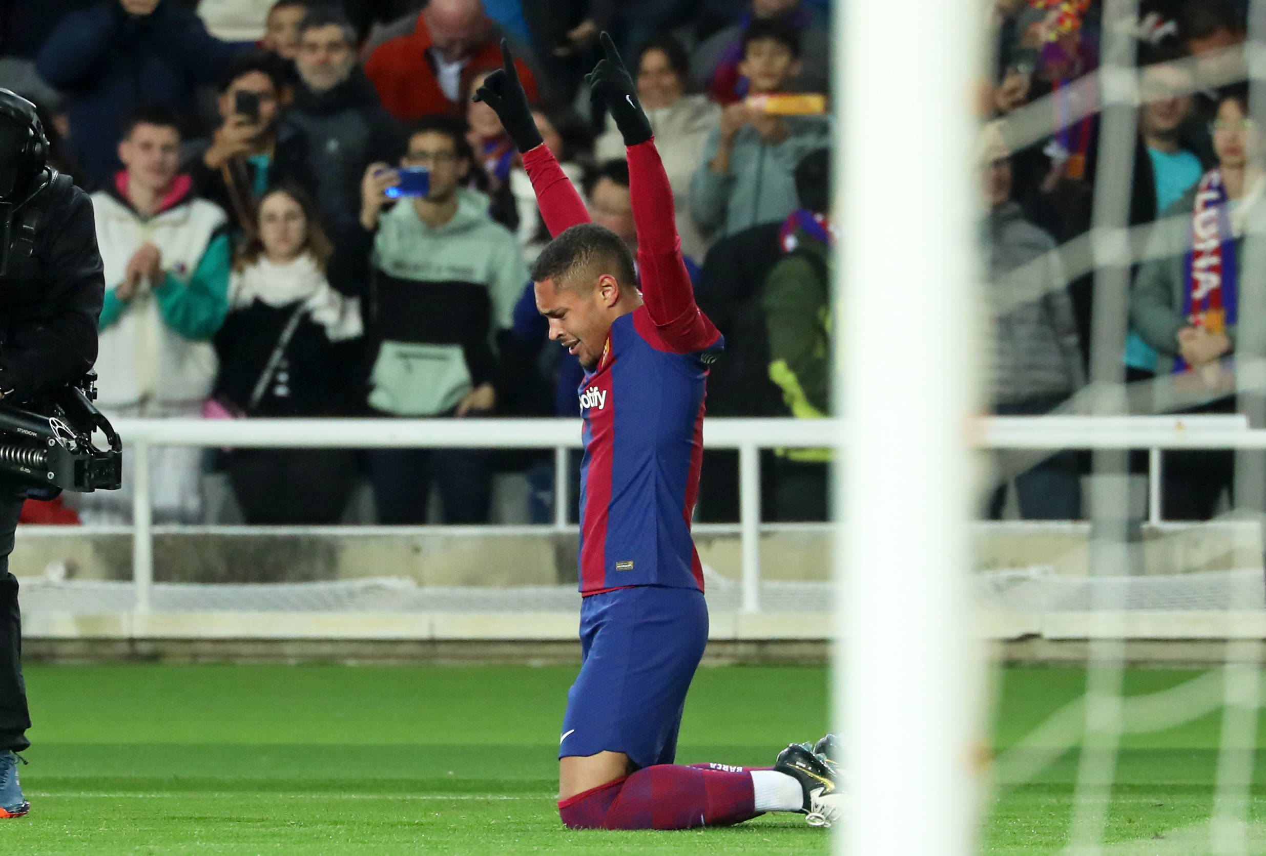 Vitor Roque pictured celebrating after scoring the first goal of his Barcelona career in a 1-0 win over Osasuna in January 2024