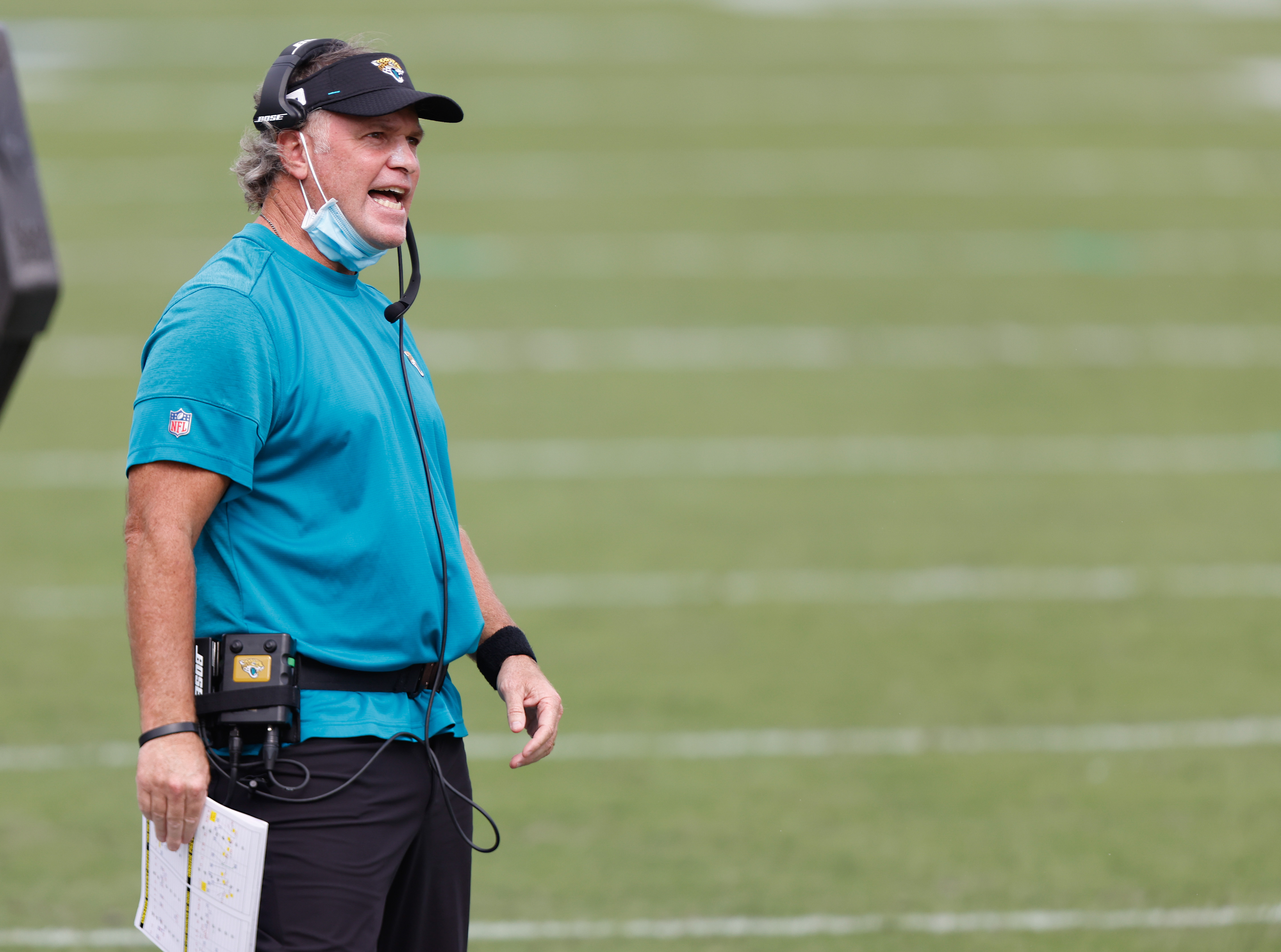 Joe DeCamillis talking to someone on the field during a game with the Jacksonville Jaguars (8th Nov., 2020)