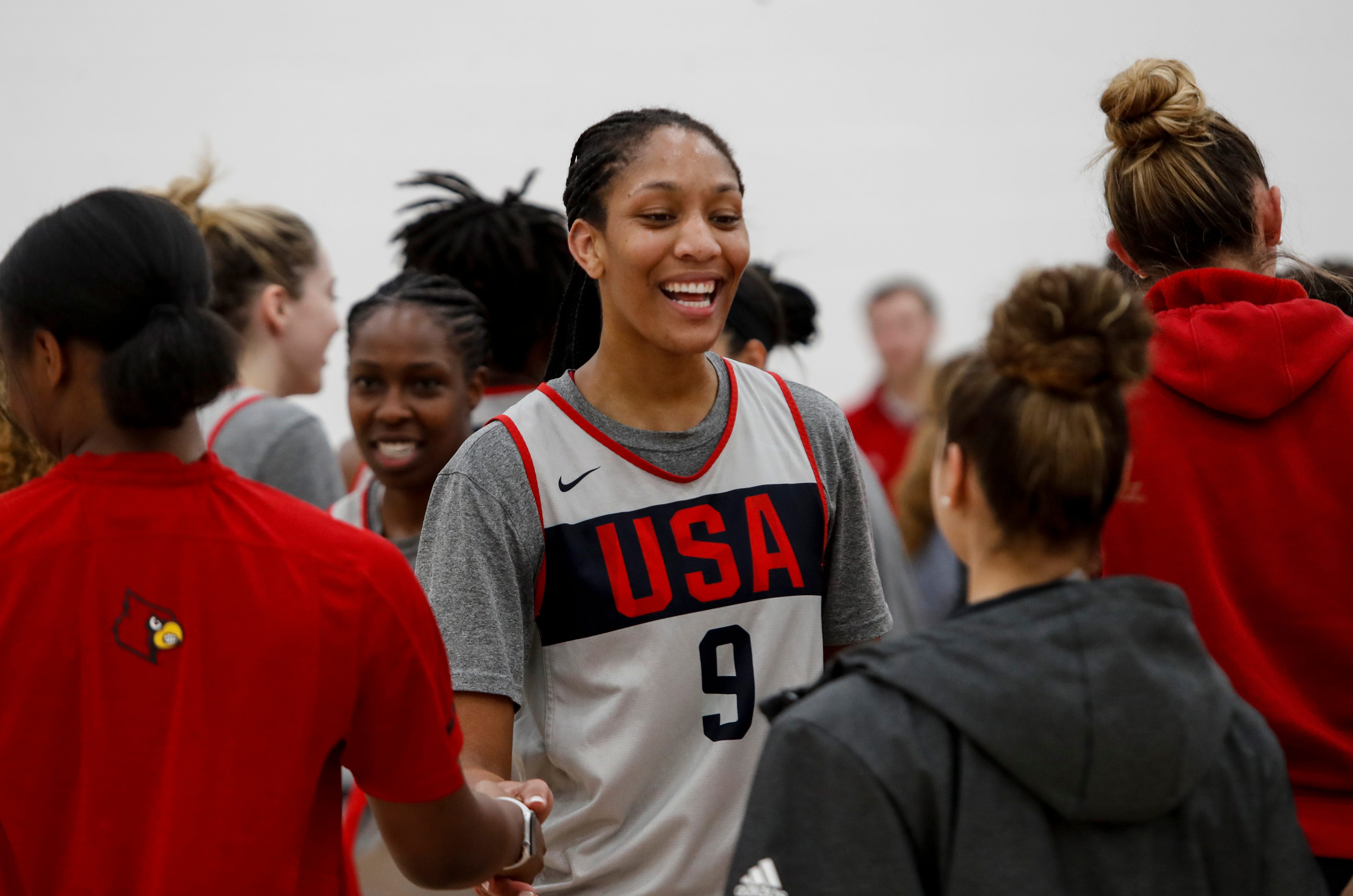 A'ja Wilson and the US women's national team chatting with the Louisville Cardinals (18th Jan., 2021)