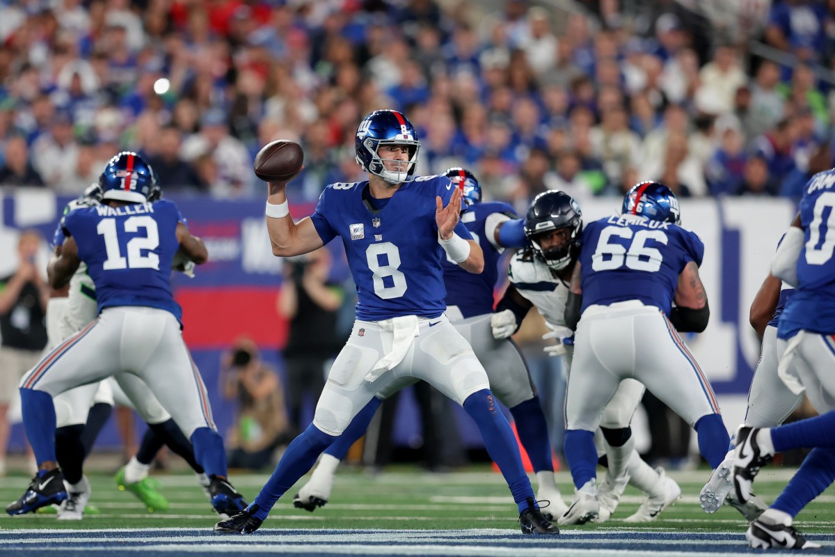 Former New York Giants running back Tiki Barber believes the Giants need to build around Daniel Jones in the upcoming draft rather than spend a first-round draft pick to replace him.