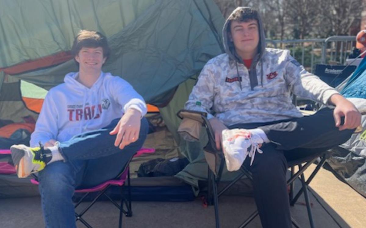 Auburn students camping out for Bama game