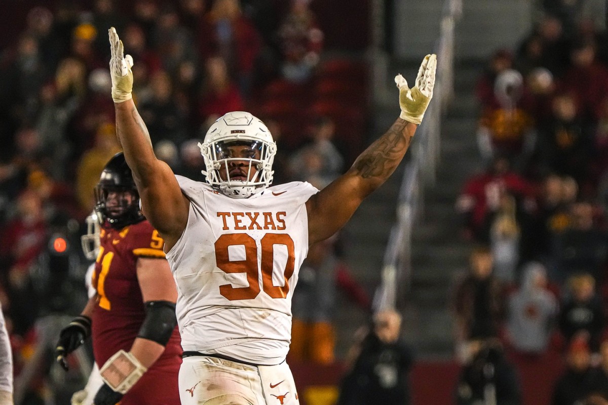 Houston Texans Bolster Defense, Receiving Corps with Texas' Byron
