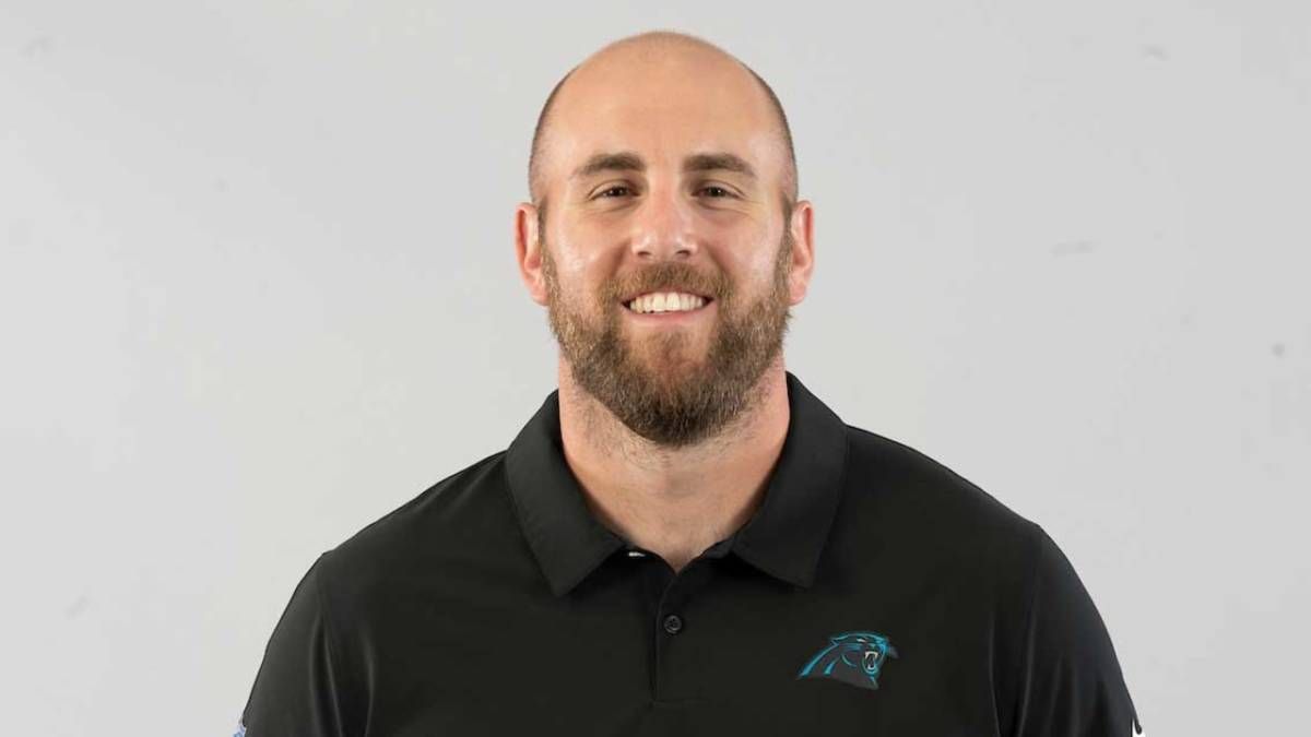 Patriots Continue Staff Rebuild By Hiring Offensive Line Coach