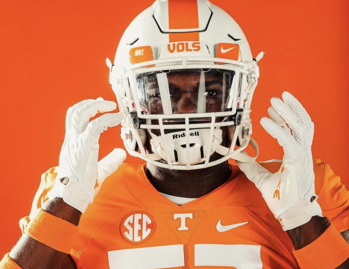 2025 4-star DL Bryce Jenkins during an unofficial visit to Tennessee. (Photo courtesy of Bryce Jenkins)