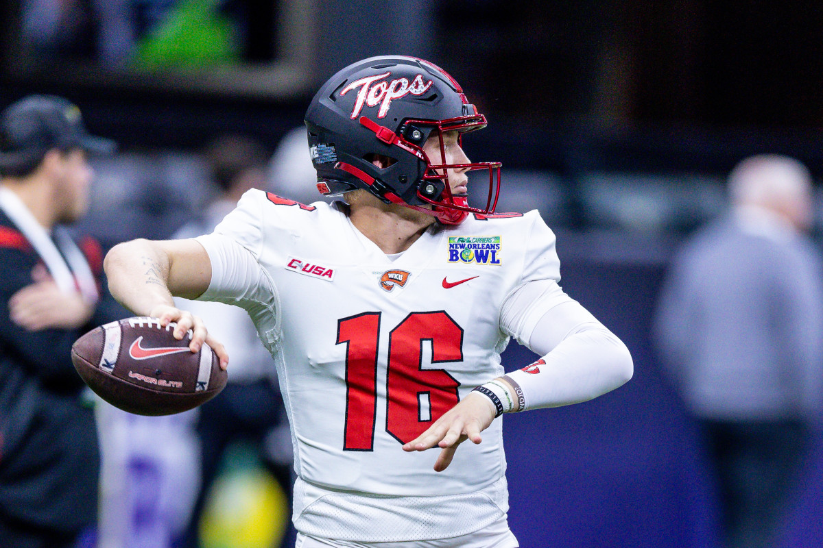 Western Kentucky QB Austin Reed Invited To 2024 NFL Combine  