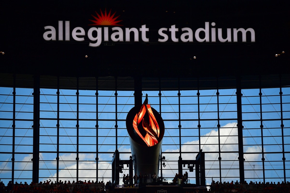 Las Vegas Raiders legends Jim Plunkett, Marcus Allen, and Fred Biletnikoff lit the Al Davis Memorial Torch at Super Bowl LVIII on Sunday.
