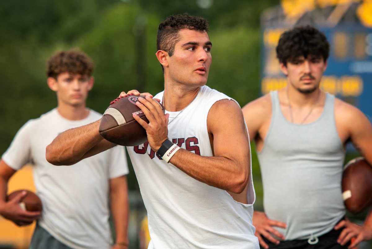 Dante Reno going through a throwing drill at the M2 QB Academy (2nd Aug., 2023)
