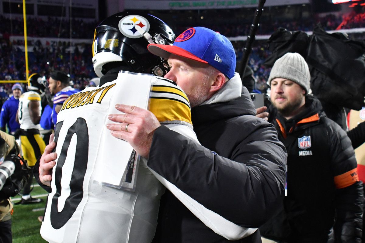 QB Mitch Trubisky and Bills' head coach Sean McDermott