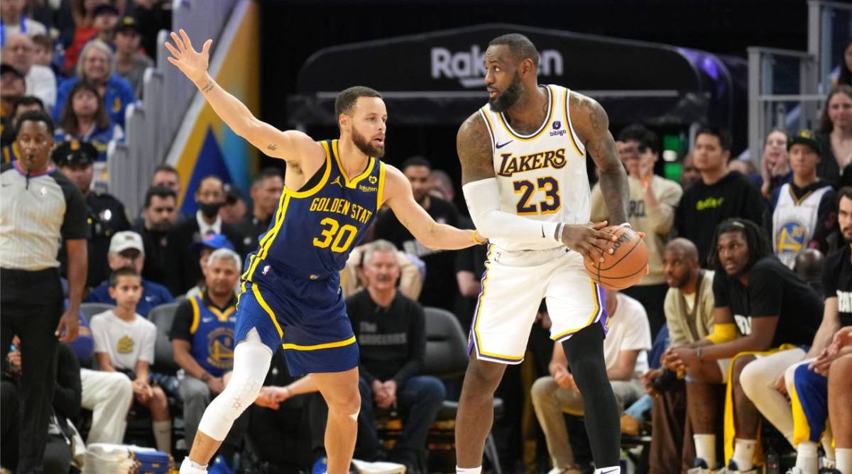 Golden State Warriors' Steph Curry and Los Angeles Lakers' LeBron James
