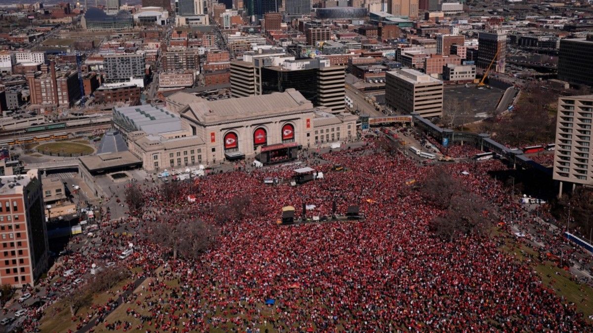 chiefs parade
