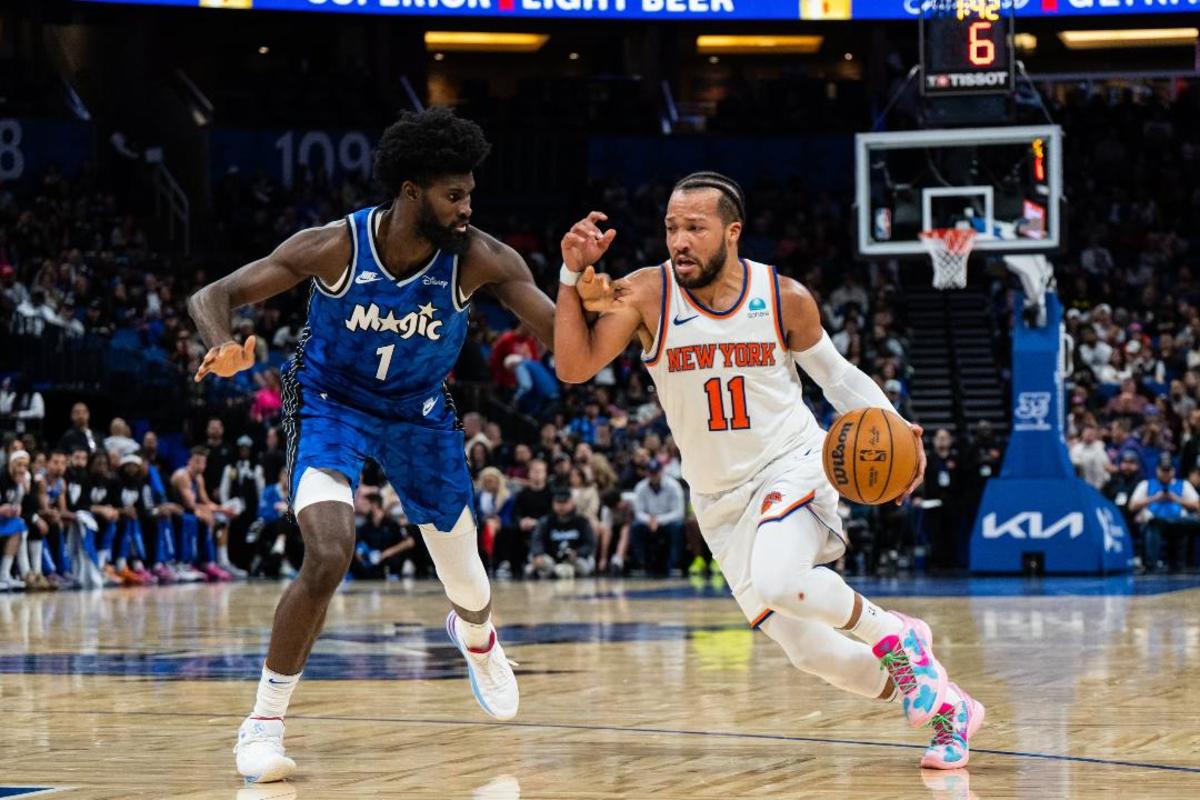 New York Knicks star Jalen Brunson had a strong scoring output against the Orlando Magic despite his team dealing with injuries.