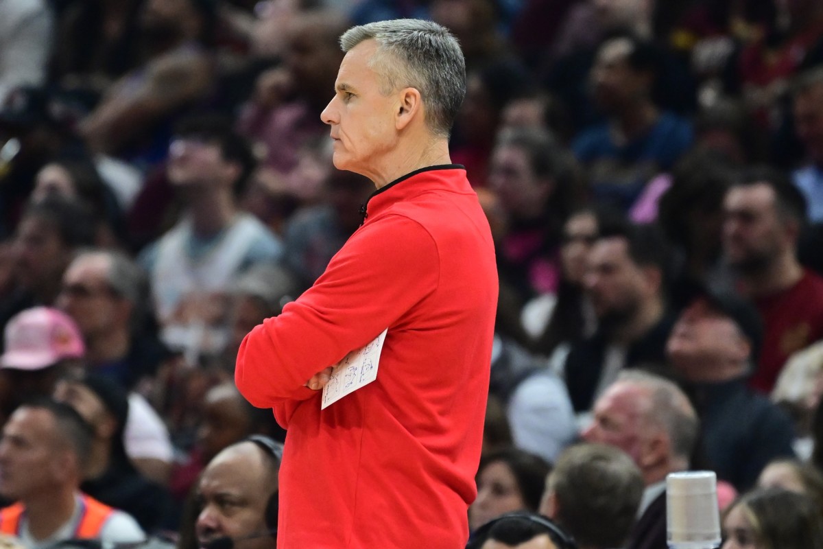 Chicago Bulls head coach Billy Donovan looks on during the first half against the Cleveland Cavaliers at Rocket Mortgage FieldHouse.