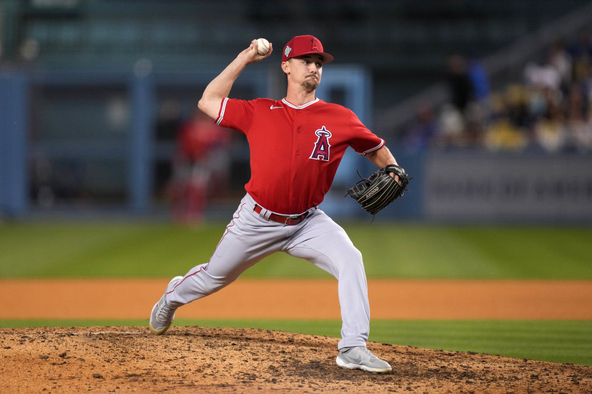 Los Angeles Angels relief pitcher Austin Warren delivers a pitch against the Los Angeles Dodgers at Dodger Stadium. (2022)