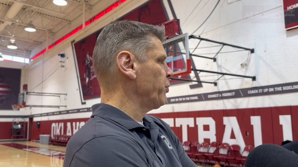WATCH Oklahoma HC Porter Moser Interview Sports Illustrated Oklahoma