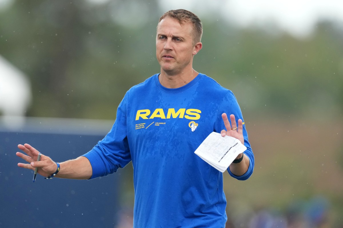 Changing zip codes in the NFC West, Jake Peetz will take over as Seattle's new pass game coordinator, teaming up with new offensive coordinator Ryan Grubb.