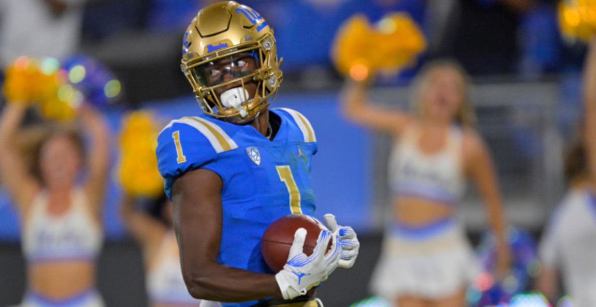 UCLA Bruins wide receiver J. Michael Sturdivant catches a pass during a college football game.