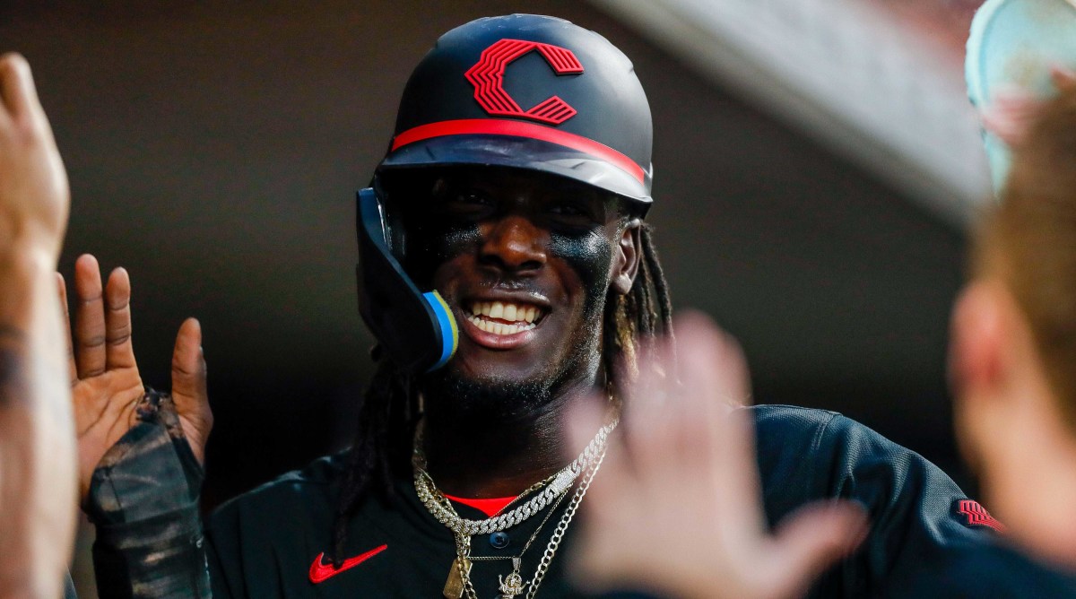 Elly De La Cruz playing for the Reds.