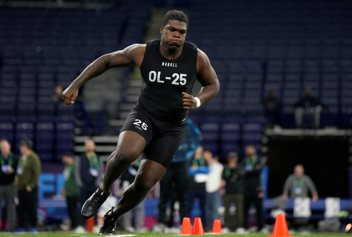 Mar 5, 2023; Indianapolis, IN, USA; Georgia offensive lineman Broderick Jones during the NFL Scouting Combine at Lucas Oil Stadium. © Kirby Lee-USA TODAY Sports