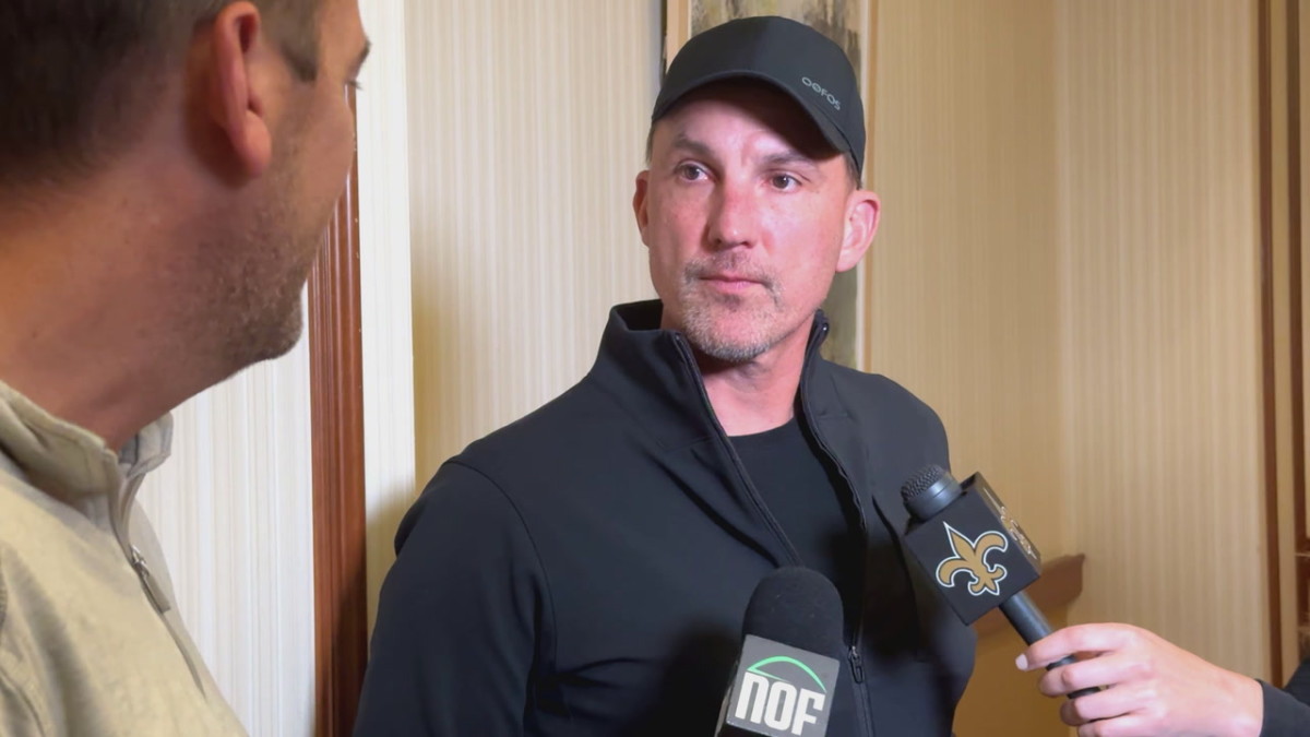 Dennis Allen speaks with the Saints media at the NFL Scouting Combine