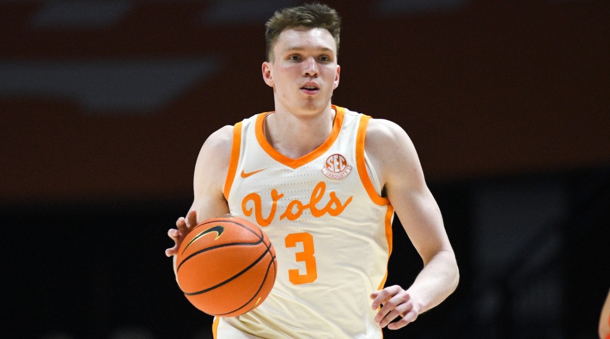Tennessee guard Dalton Knecht (3) dribbles the ball during a NCAA game at Thompson-Boling Arena at Food City Center in Knoxville, Wednesday, Feb. 28, 2024.