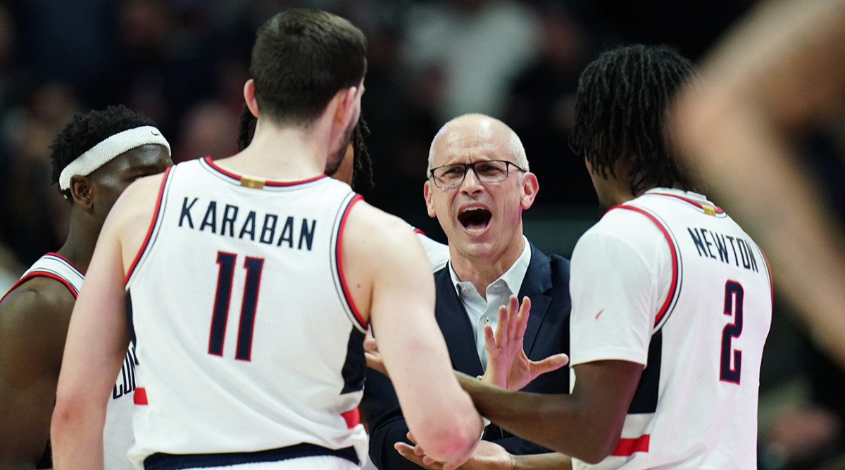UConn head coach Dan Hurley