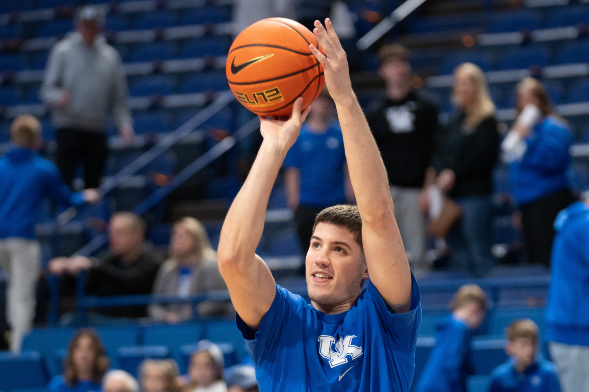 Kentucky Wildcats guard Reed Sheppard (15) warms up ahead of their game against the Arkansas Razorbacks on Saturday, March 2, 2024 at Rupp Arena.