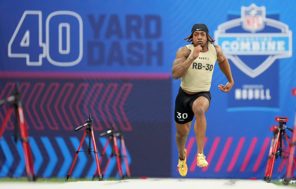 Former Tennessee Volunteers RB Jaylen Wright running the 40-yard dash at the 2024 NFL Combine. (Photo by Kirby Lee of USA Today Sports)