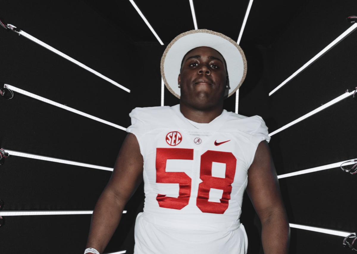 2025 4-star OT Dontrell Glover during an unofficial visit to Alabama. (Photo courtesy of Dontrell Glover)